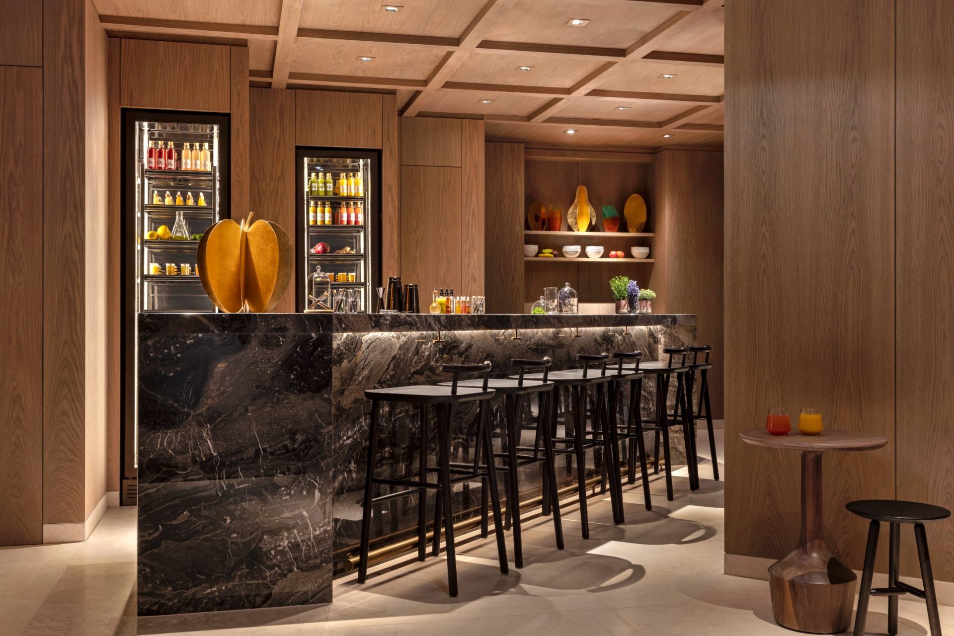INSIDE THE LONDONER
