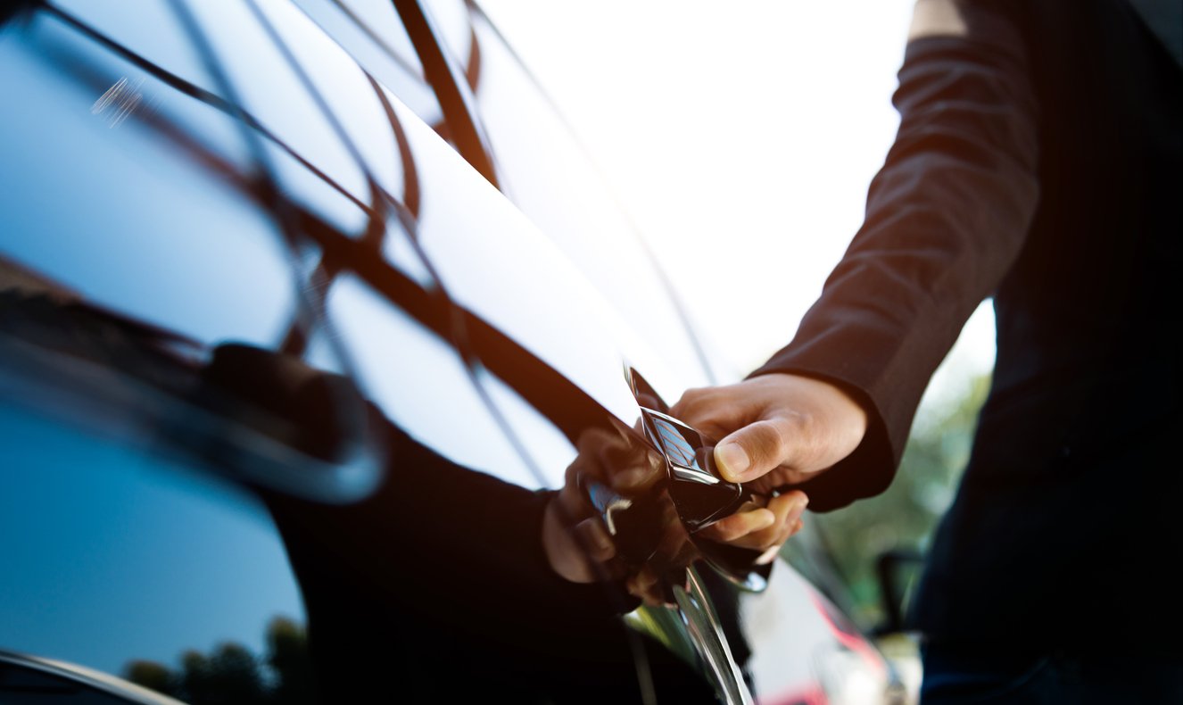RECRUITING FOR THE LUXURY MINDSET